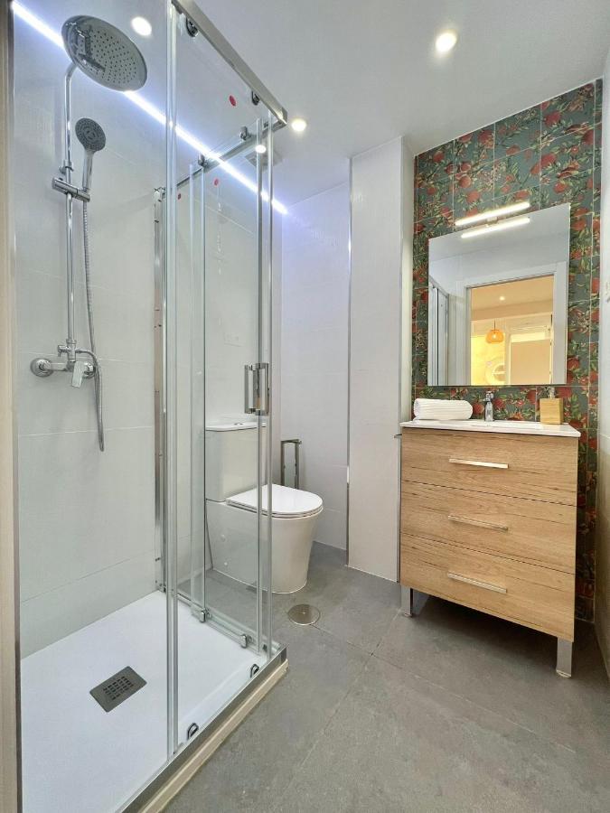 Malagueta Beach II & Private Terrace By Ele Apartments Málaga Eksteriør bilde